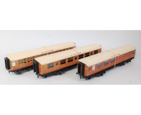 Set of three ACE Trains C4 LNER corridor coaches, Gresley teak comprising all/3rd No. 61639, all /1st No. 6461 and Br/3rd No.