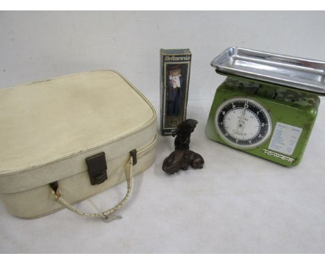 Vintage Britannia air steward doll, 2 wooden cats, vintage scales and vanity case with key
