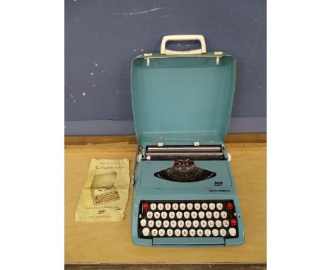 Vintage Smith Corona typewriter&nbsp;