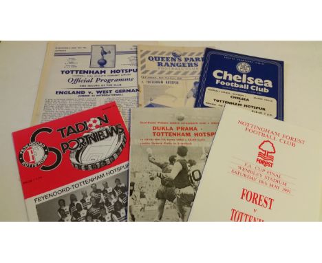 FOOTBALL, Tottenham Hotspur home &amp; away programmes, inc. at QPR 1949, Chelsea 1961, Dukla Prague 1962, Manchester United 