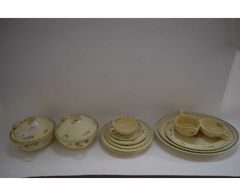 QUANTITY OF SUSIE COOPER FLORAL DECORATED TABLE WARES