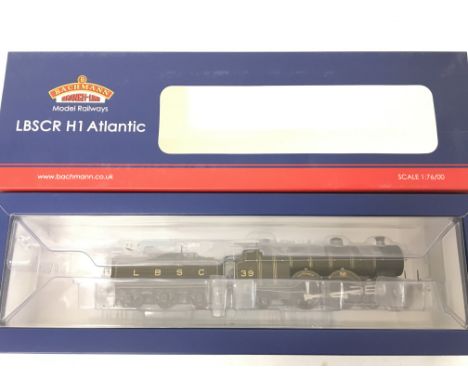 A Boxed 00 Gauge Bachmann H1 Class 39 LA France LBSC Lined Umber. #31-910.