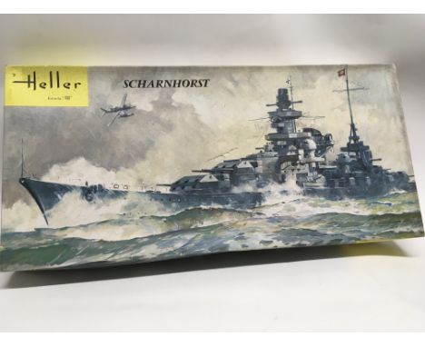 Heller Scharnhorst model kit in original packaging. 1-400 scale NO RESEREVE