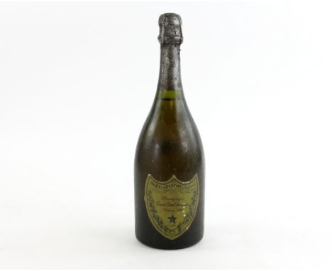 One bottle of Moet et Chandon, Epernay Champagne Cuvee Dom Perignon, Vintage 1982, 750ml, 12.5%vol 