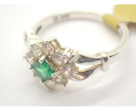 Silver green and white stone ring size R stamped 925 DQC