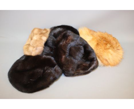 Five vintage fox and mink fur hats, in a Harrods hat box