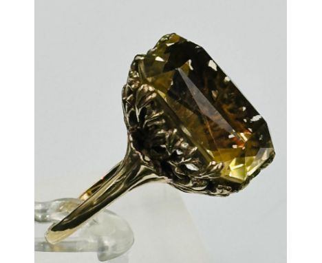 A 9ct gold citrine cocktail style ring with approximate size P and weight 12.2g
