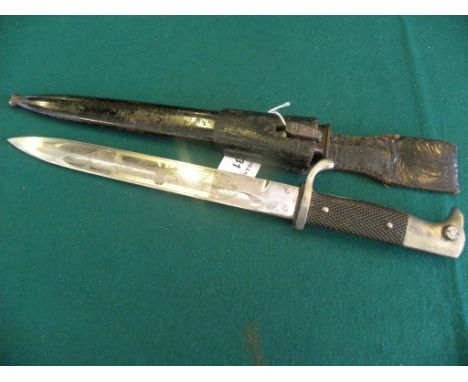 A GERMAN THIRD REICH DRESS BAYONET WITH DE LUXE ETCHED BLADE AND SCABBARD BY CARL JULIUS KREBS, WITH LEATHER HANGER