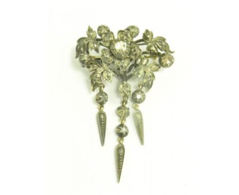 AN ANTIQUE CONTINENTAL DIAMOND BROOCH PENDANT WITH THREE DROPS