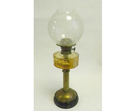A VICTORIAN BRASS OIL LAMP WITH FROSTED GLASS FOUNT ON POTTERY FOOT