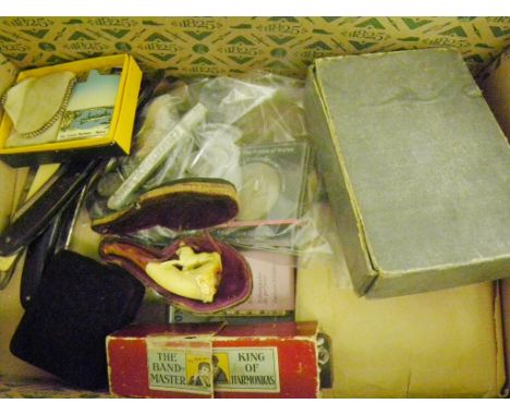 A QUANTITY OF BYGONES, INCLUDING A MEERSCHAUM CHEROOT HOLDER, HARMONICA, PENCIL, COINS, RAZORS, LIGHTERS, ETC