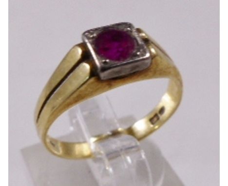 14CT RUBY RING. 14ct gold ruby solitaire ring, size O, 2.7g