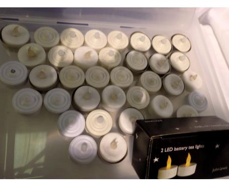 Quantity of mixed battery tealights. UK P&amp;P Group 1 (£16+VAT for the first lot and £2+VAT for subsequent lots) 