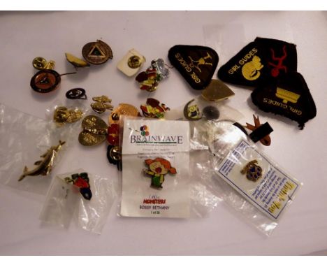 Mixed badges including enamel examples. UK P&amp;P Group 1 (£16+VAT for the first lot and £2+VAT for subsequent lots) 