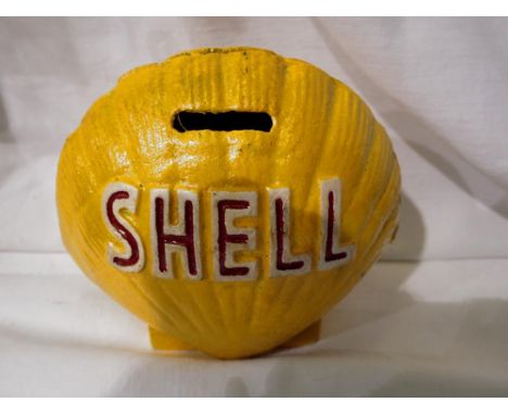 Cast iron Shell money box, H: 14 cm. UK P&amp;P Group 1 (£16+VAT for the first lot and £2+VAT for subsequent lots) 