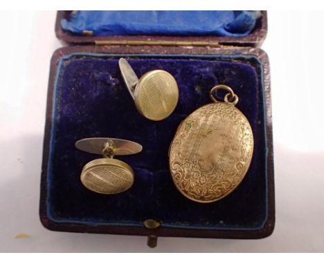 Gold plated pendant locket and a pair of cufflinks. UK P&amp;P Group 1 (£16+VAT for the first lot and £2+VAT for subsequent l