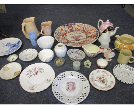 A large Imari charger, vintage ceramics to include Crown Devon, Susie Cooper and a Poole model of a penguin 