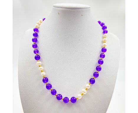 A Purple Jade and Pearl Necklace. 44cm 