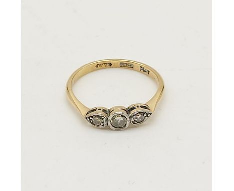 An 18K Yellow Gold Diamond Trilogy Ring. Size O.2.2g 