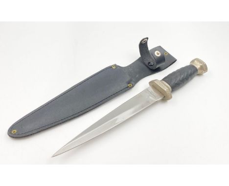 Chinese Han-Jian Dagger and sheath. 24cm length 