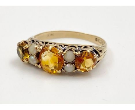 A 9K Yellow Gold Citrine and Seed Pearl Ring. Size Q.2.9g 