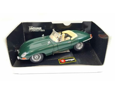 Burago Diecast Jaguar Cabriolet Car Model. 1/18 Scale.As new, in box. Box slightly damaged. 