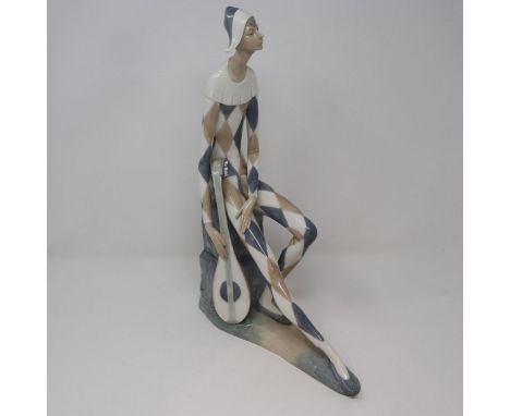 Nao harlequin figurine, H: 38 cm, no cracks or chips. P&amp;P Group 3 (£25+VAT for the first lot and £5+VAT for subsequent lo