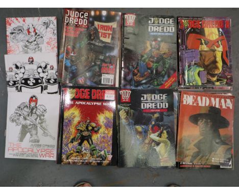 Judge Dredd books and magazines. P&amp;P Group 2 (£18+VAT for the first lot and £3+VAT for subsequent lots) 