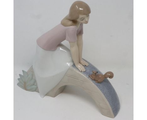 Nao figurine, A Dreamy Afternoon, 1589, H: 24 cm, no cracks or chips. P&amp;P Group 2 (£18+VAT for the first lot and £3+VAT f