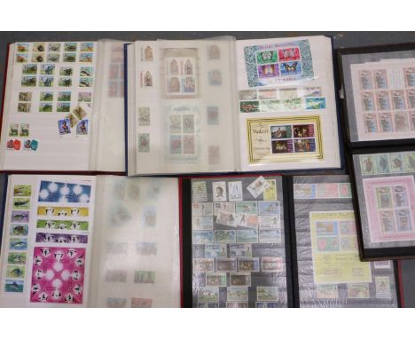 Mixed stamps including QEII Commonwealth mint stamps, St Vincent Grenadines (750) and QEII Commonwealth mint stamps, Cayman i