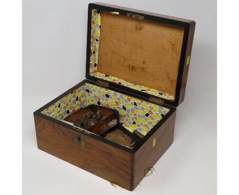Walnut lockable box with militaria contents, 28 x 20 x 15 cm. P&amp;P Group 2 (£18+VAT for the first lot and £3+VAT for subse