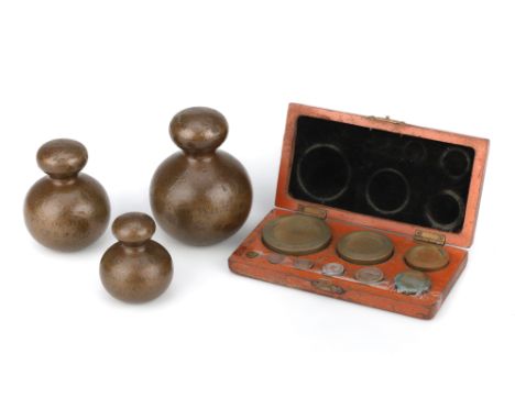 Part Set of Avoirdupois Globe Wights, English, Exchequer marks for 1901, engraved 'DE GRAVE &amp; Co Ltd LONDON' with 3 globe
