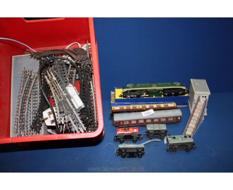 A quantity of Hornby Railway items including St. Paddy D9001 engine (boxed), restaurant car, W15870 carriage and control.