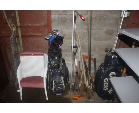 A quantity of various gardening tools to include Wolf Tools secateurs, lawn edgers, digging fork, garden hoe, loppers etc.