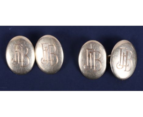 A pair of 18ct gold cufflinks, 11.2g