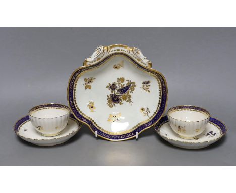 A pair of late 18th century Caughley Salopian teabowls and saucers together with a matching dish
