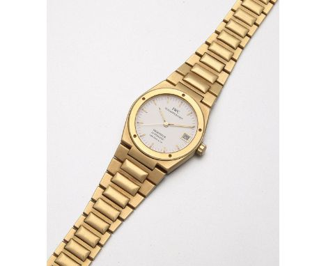 IWC Schaffhausen-Herrenarmbanduhr "Ingenieur" Gelbgold, gest. 750. Rundes Uhrengehäuse mit aufgeschraubter Lunette, weißes Zi