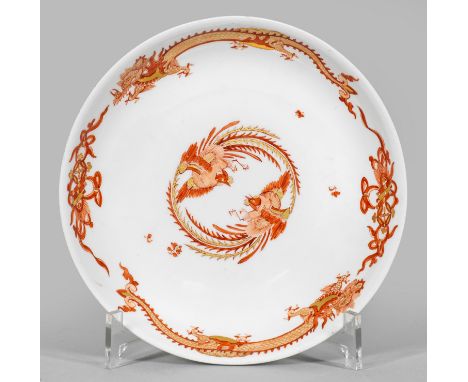 Anbietschale mit Dekor "Roter Drache" aus der Königlichen Hof-ConditoreiRunde, gemuldete Form mit glattem Rand. Mittig zwei k