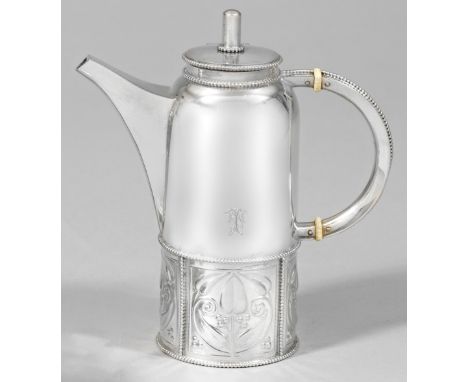 Wiener Art Déco-Mokkakännchen Silber. Zylindrischer, von Perlfriesen unterteilter Korpus mit gerundeter Schulter und zylindri