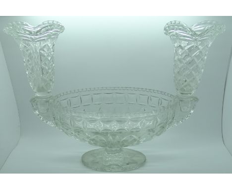 Glass table bowl/epergne 