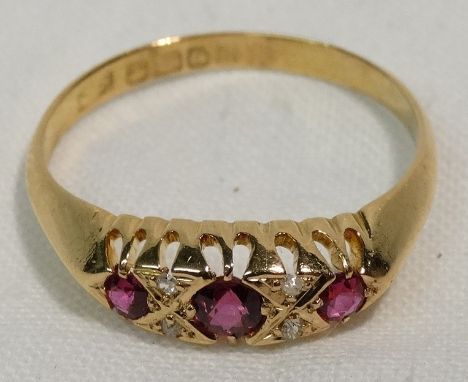 18ct Gold ruby & diamond 7 stone ring 1919 Birmingham 3.15g 