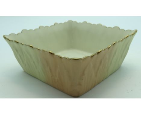 Small square Worcester basket blush/beige leaf decorated 3.5'square 