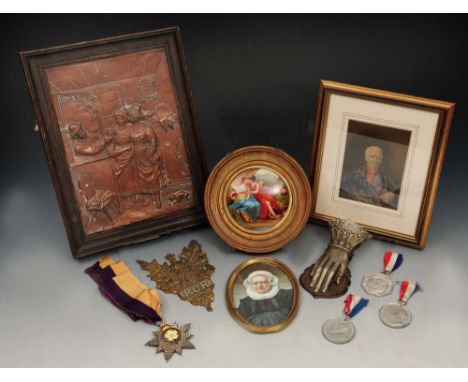 A PRIMROSE LEAGUE STAR MEDAL, three coronation medals, an embossed Dutch copper picture, a painted ceramic picture, two print