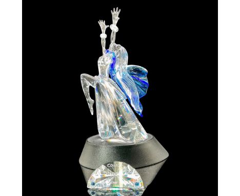 This annual edition Isadora was part of the trilogy, called Magic of Dance. This exquisite figure was designed to represent r