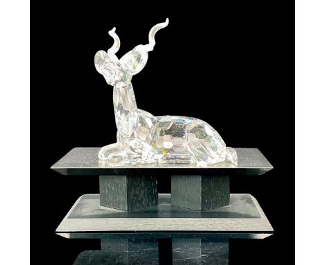 Available only during 1994 to SCS members, this Kudu features a faceted clear crystal body with frosted antlers and black eye