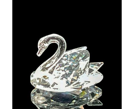 Lead crystal part of the Feathered Beauties series and is made from clear faceted crystal. Swarovski etched backstamp. This i