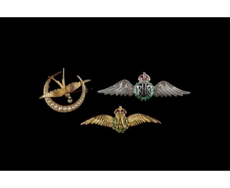 A COLLECTION OF ANTIQUE AND LATER JEWELLERY, comprising an enamel and diamond set RAF wings brooch, white precious metal moun