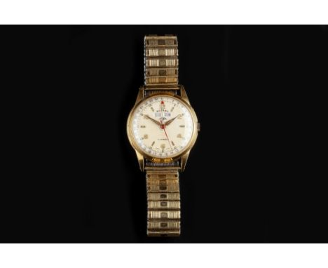 A GENTLEMAN'S WRISTWATCH BY ROTARY, circa 1950, the circular signed dial with alternate Arabic numerals and arrowhead markers