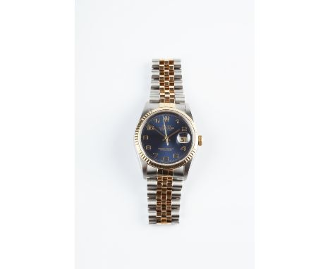 A GENTLEMAN'S 'OYSTER PERPETUAL DATEJUST' WRISTWATCH BY ROLEX, circa 2002, the circular blue dial with gilt Arabic numerals, 