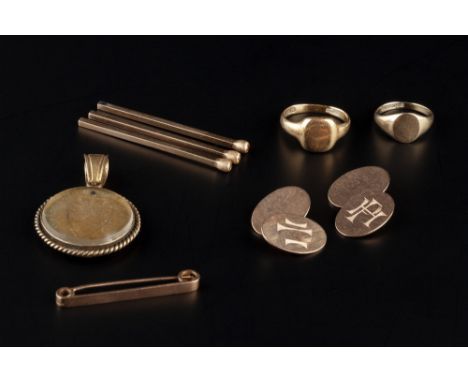 A COLLECTION OF JEWELLERY AND WATCHES, comprising an 18ct gold signet ring, a 9ct gold signet ring, a pair of 9ct gold oval p